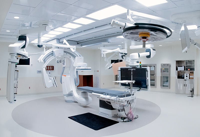 The Essential Role of Surgical Displays in a Hybrid Operating Room