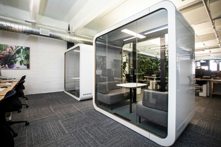 11 Tips to Integrate Soundproof Spaces into Modern Office Design