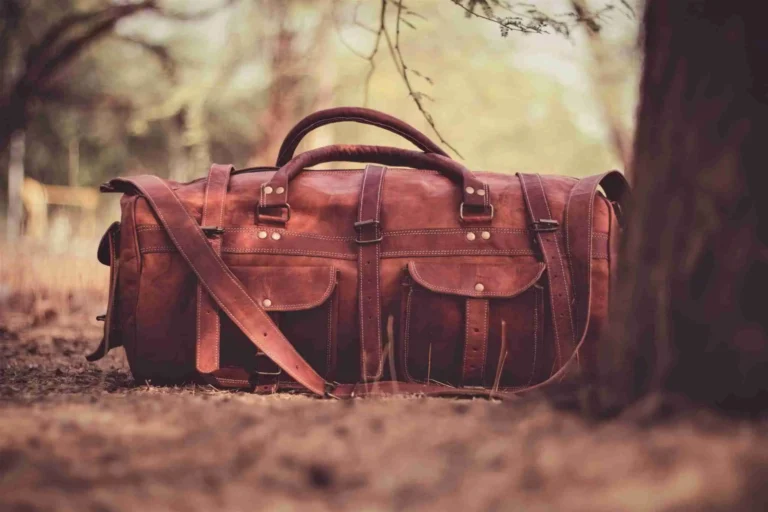 The Construction and Utility of Custom Leather Travel Bags