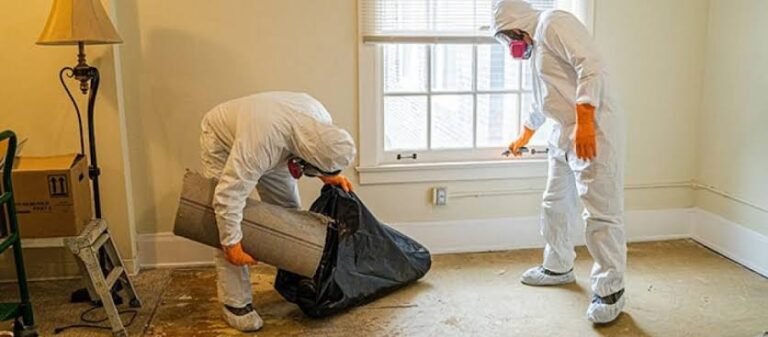 Top Signs You Need To Call Water Damage Contractors Immediately