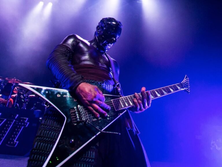 How To Style Your Limp Bizkit Gear For Everyday Rebellion