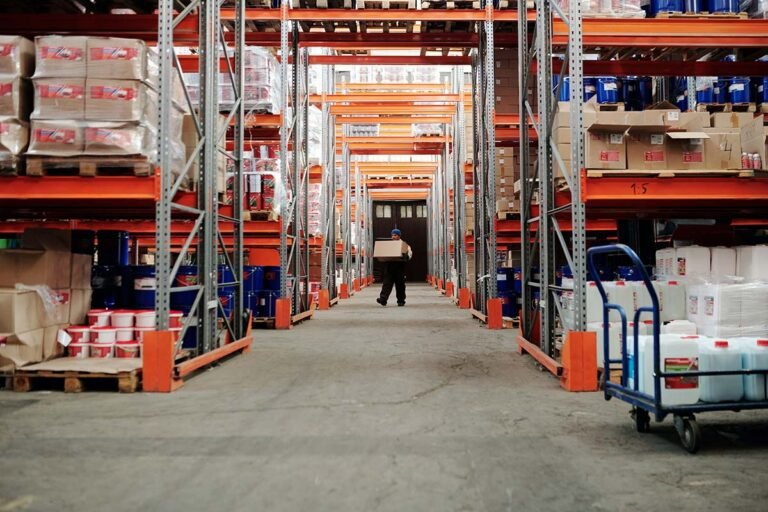 Push Back Racking Systems: Benefits and Best Uses