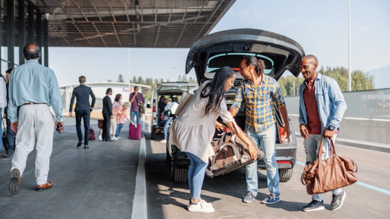 Stress-Free Airport Pickups Even When Flights Are Delayed