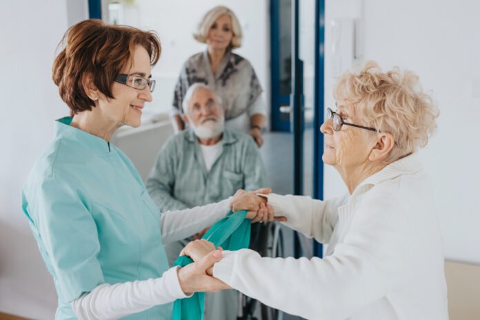 A Complete Guide to Choosing the Right Elder Care Solutions