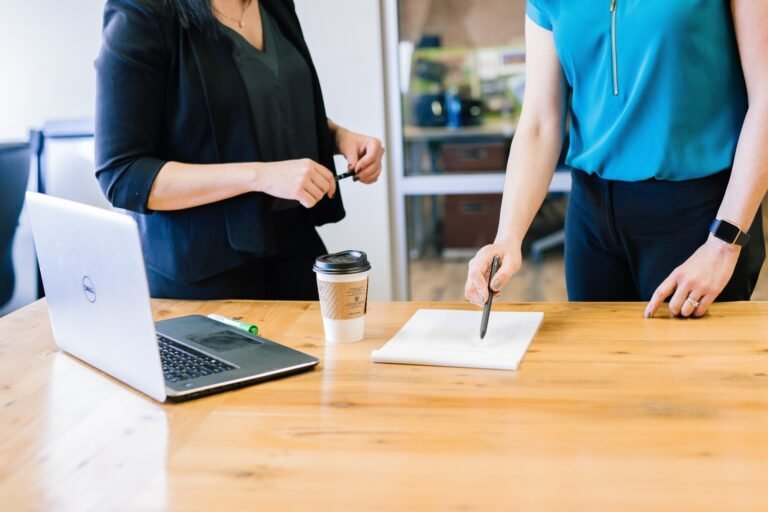 How Real Estate Legal Services Simplify Buying and Selling Property