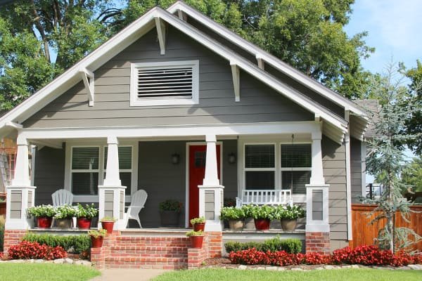 Why Older Homes Still Win Hearts in Modern Markets