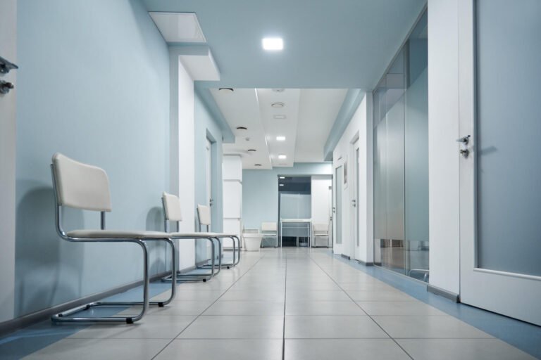 The Role of Modern Architecture in Transforming Clinical Spaces