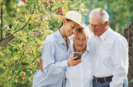 Senior Care Plans: Customized Support for Aging Loved Ones