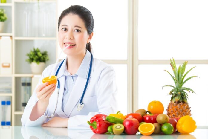 thenewword_2-24 How Professional Dietitians and Nutritionists Improve Your Health
